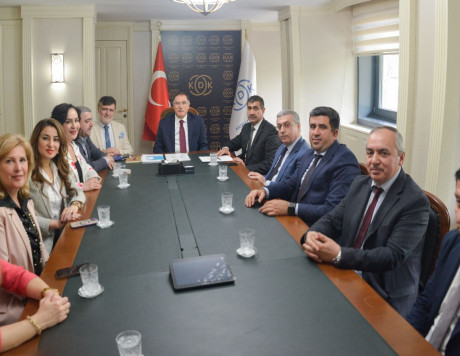 Dövlət Komitəsinin və ADDF-nin əməkdaşları Türkiyənin Ombudsmanı ilə görüşüb